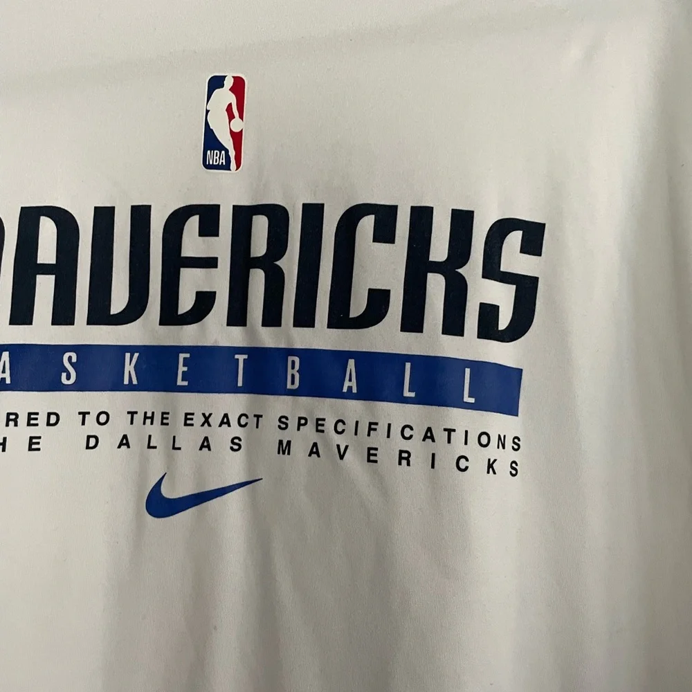 Nike Dallas Mavericks White Long Sleeve Tee - Picture 3 of 6
